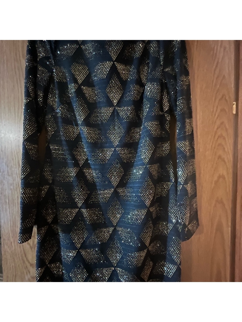Vince Camuto sz 6 Black and Gold Geometric Dress